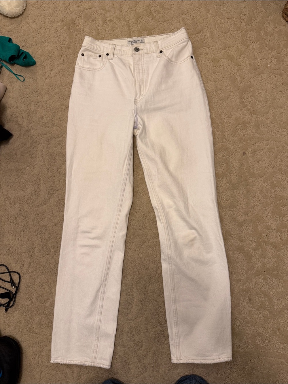 Abercrombie & Fitch The 90s Straight Ultra High Rise Jeans